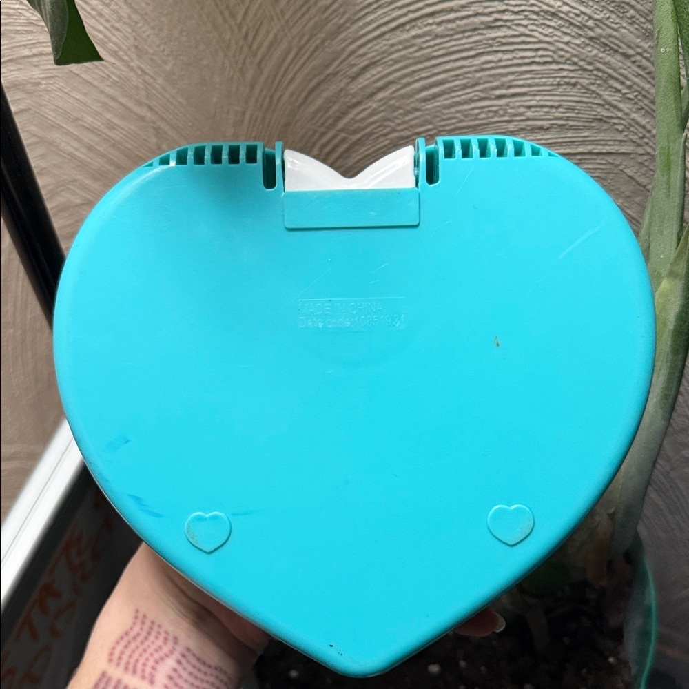 Heart-Shaped Turquoise Case - Picture 5 of 8